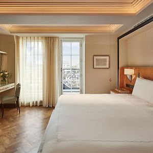 Mayfair Room Accessible